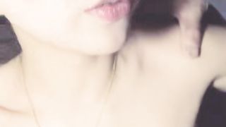 【69堂免费视频】气质尤物网红女神！户外各种玩！停车场网咖厕所，夜晚户外野战，蹲着舔弄吃吊，扶吊后入