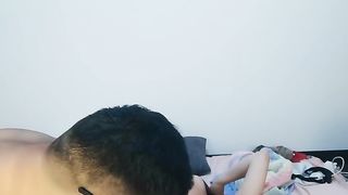 【69堂免费视频】皮肤白皙身材苗条性感妹子牛仔裤性感翘臀