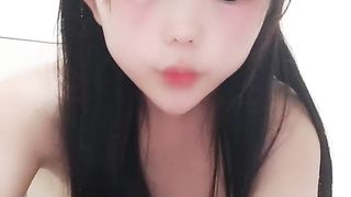 【69堂免费视频】童颜大奶娃娃脸妹妹！无毛骚穴炮友大战！白丝袜骑乘位，大奶子直晃动，后入抽插，从下往上视角