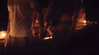 【69堂免费视频】性爱烛光晚餐_巨乳辛尤里房间内被按在床上猛操中出