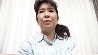 【69堂免费视频】我最想做的就是发生性行为！娃娃脸的60岁成熟女人