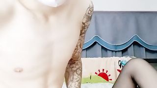 【69堂免费视频】舔弄大鸡巴活好真骚，多体位暴力抽插，高潮浪叫不止