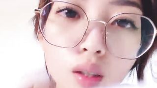 【69堂免费视频】夫妻居家操逼，苗条身材美乳，按摩器震穴好想要，翘起屁股后入，骑乘爆操