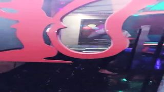 【69堂免费视频】小姐姐一对美乳_洗手间对着镜子后入_白皙风骚_淫水不断享受其中