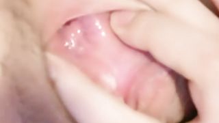 【69堂免费视频】紧致粉嫩小穴，操完手指扣穴出水