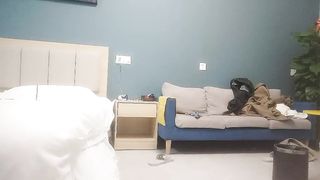 【69堂免费视频】骚熟女开房啪啪  拔下内裤大屁股肥穴  手指扣弄调情  准备开操操逼失败