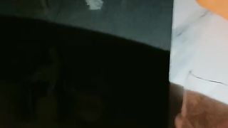 【69堂免费视频】怼入一顿操，趴在阳台后入小穴，跪在地上爆草，屁股太诱人