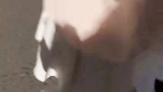 【69堂免费视频】被PUA大叔按倒在床，火辣输出，小嫩穴被大鸡巴肆意打桩！