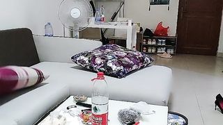 【69堂免费视频】贱婊子性奴母狗你的反差女友露脸让小哥哥疯狂调教，淫声荡语不断口交大鸡巴，让小哥遛狗玩逼各种体位蹂躏