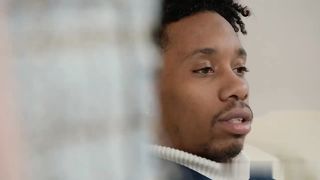 【69堂免费视频】斯嘉丽·琼斯活泼又优雅男友疯狂揉捏美乳