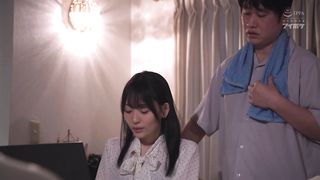 【69堂免费视频】已婚妇女的家庭美容院_一位美丽的美容师被她丑陋的邻居的鸡巴一次又一次地射精古川ほのか_3