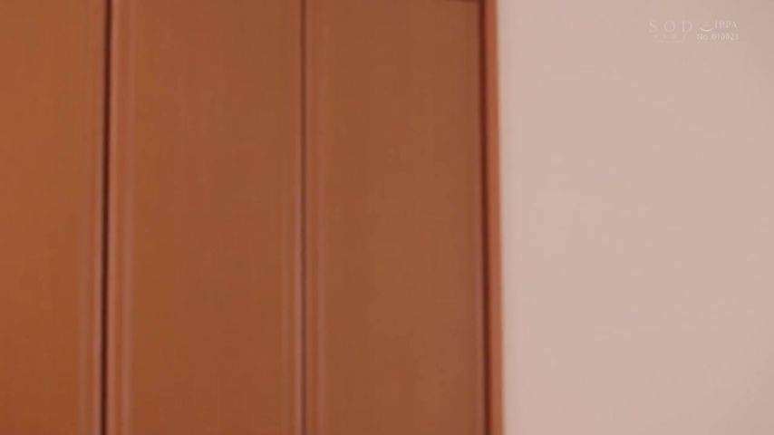 【69堂免费视频】【数量有限】从送孩子到幼儿园到接孩子需要8个小时……疯狂妈妈的自行车妻子与大儿子的足球体育教练发生了很多婚外情。_神木麗_内裤和照片集 3