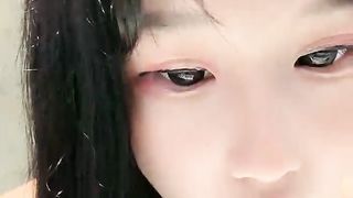 【69堂免费视频】极品颜值美少女！新人刚下海！收费房给大家秀一波，170CM黑丝美腿，假屌猛捅骚逼，妹妹玩的挺开