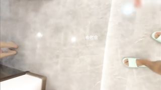 【69堂免费视频】“走吧，去房间搞起来了吧”三对年轻情侣酒店淫妻互换6P淫趴狂欢，客厅沙发干到卧室太淫乱了