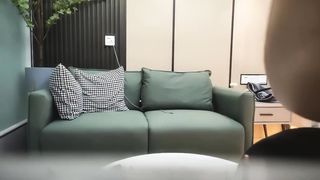 【69堂免费视频】青春美少女，80多斤纤细美女