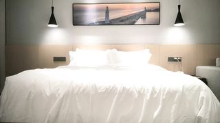 【69堂免费视频】4500网约极品平面模特，清纯女神，诱人美乳，高颜值从不让人失望