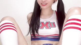 【69堂免费视频】极品双马尾嫩妹 蜜汁白虎嫩鮑美少女Yua