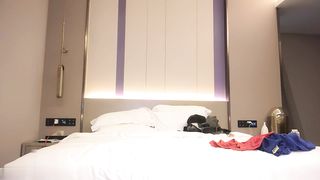 【69堂免费视频】甜美白衣妹子啪啪，舌吻调情摸逼洗完澡口交骑坐后入猛操