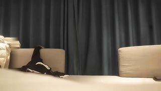 【69堂免费视频】老哥约了个黑衣纹身少妇啪啪，近距离拍摄口交上位骑坐抽插猛操