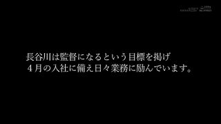 【69堂免费视频】一个美丽的比基尼女孩被很多穿着三角裤的男人包围着