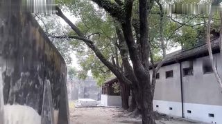 【69堂免费视频】“你一定要帮帮我老公”太太为了拯救冤狱的老公，用尽一切方法贿络典狱