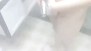 【69堂免费视频】先自慰，毛毛很旺盛，第一视角口交无套啪啪，高潮迭起叫床声很大_