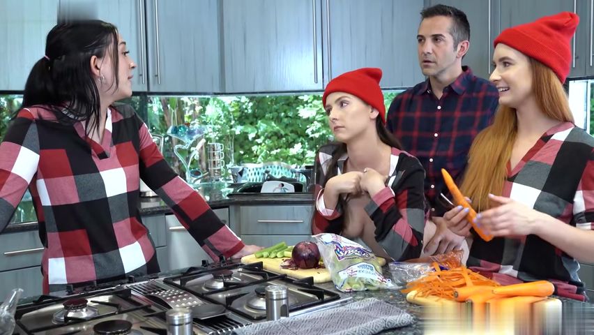 【69堂免费视频】巨大的胸部娜塔莎尼斯需要更多