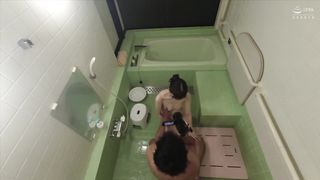 【69堂免费视频】很棒的服务，巨大的乳房已经准备好爆炸了！