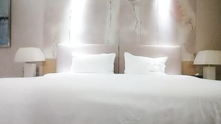 【69堂免费视频】红内裤战神约战小萝莉，甜美乖巧，观音坐莲，翘臀抽插，画质向老金看齐，高清源码录制