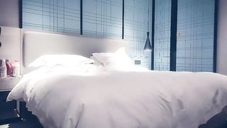 【69堂免费视频】一男三女淫乱大战 三女一起上边口交边模奶