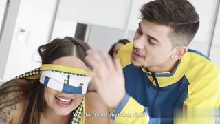 【69堂免费视频】婊子邻居不穿内裤邀请我户外打炮