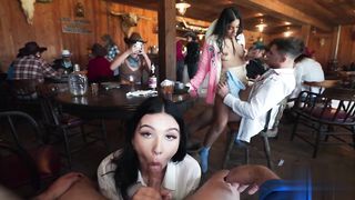 【69堂免费视频】白皙辣妹自慰需要帮忙吗