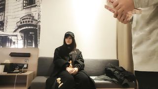 【69堂免费视频】3600成都大圈，女神不仅脸蛋好，这对美乳罕见，粉嫩大白桃，勾起你的欲望