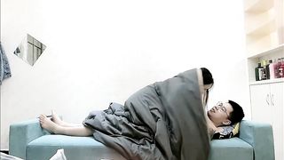 【69堂免费视频】白嫩良家小姐姐，单纯懵懂做爱投入，娇小玲珑抱起来一点儿不费劲