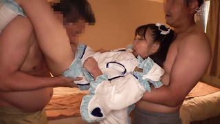 【69堂免费视频】还是和老板的大鸡巴做爱，浑身是汗，浑身都是汗。每次任务后喝果汁3