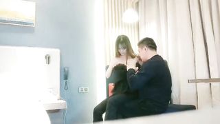 【69堂午夜视频】经典的手法 铁牛约操漂亮小姐姐 老将出马看点满满