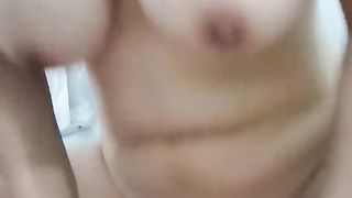 【69堂午夜视频】剧情演绎勾引来借吹风机的少妇