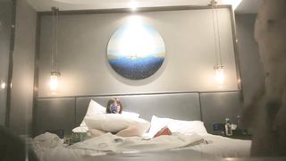 【69堂午夜视频】两个00后嫩妹双飞啪啪，短发大奶抬腿侧入猛操