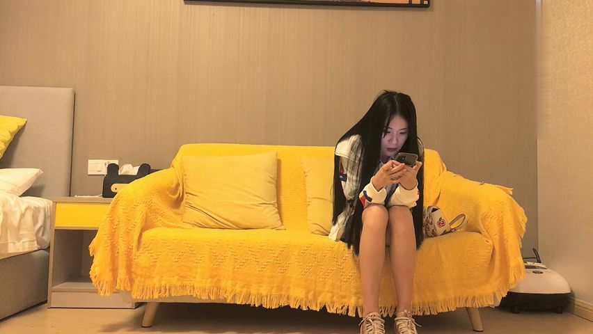 【69堂午夜视频】极品外围，丝袜美腿高颜值花式啪啪