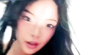 【69堂午夜视频】丝袜露脸黑丝兔女狼小妹让小哥无套爆草，淫水多多疯狂抽插干的骚逼叫爸爸，吃着奶子抠着逼