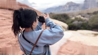 【69堂午夜视频】旅游女主播与榜一大哥同游在悬崖峭壁上后入内射