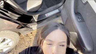 【69堂午夜视频】欧美情侣开车到小树林野战妹子奶子大口活不错