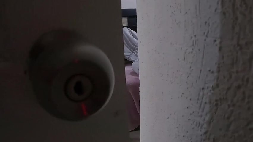 【69堂午夜视频】女友睡觉的时候我饥渴难耐直接在她睡觉的时候向她开炮内射