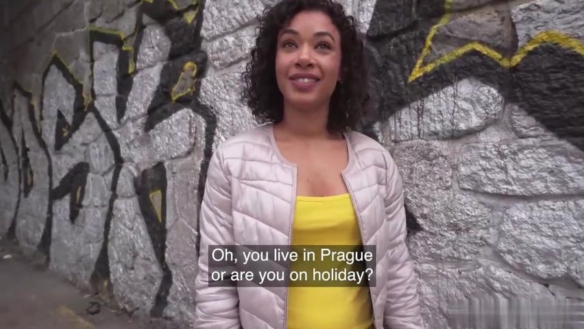 【69堂午夜视频】户外游戏变成硬核户外公共操屄在外面做爱就是刺激