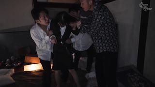 【69堂午夜视频】你的鸡鸡不会被允许抵抗职业女性压倒性的力量！3