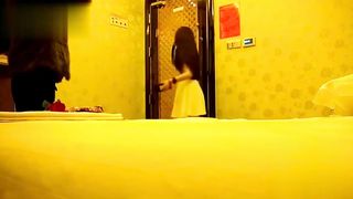 【69堂午夜视频】按摩店的骚鸡还挺有脾气_探花夜访按摩店相中一个清纯嫩妹结果还不给操_无奈找老相好打个养生炮