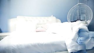 【69堂午夜视频】3000网约高端外围女神，清纯甜美温柔，抠穴啪