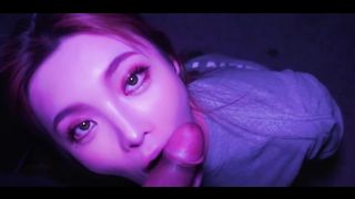 【69堂午夜视频】跟表哥在阳台抽烟看夜景，抽完变抽插大屌 颜射整个脸都是精液