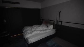 【69堂午夜视频】她那淫荡身段一现 鸡巴硬得顶不住 干进去她骚逼紧得吸魂 爽得她眼泪横流求操死