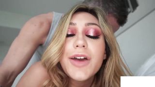 【69堂午夜视频】这骚婊一哼老子鸡巴硬得发疼_操她骚逼操得她抖得像犯病_爽得她满嘴求射